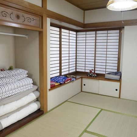 Готель Tokyo Mika House Екстер'єр фото