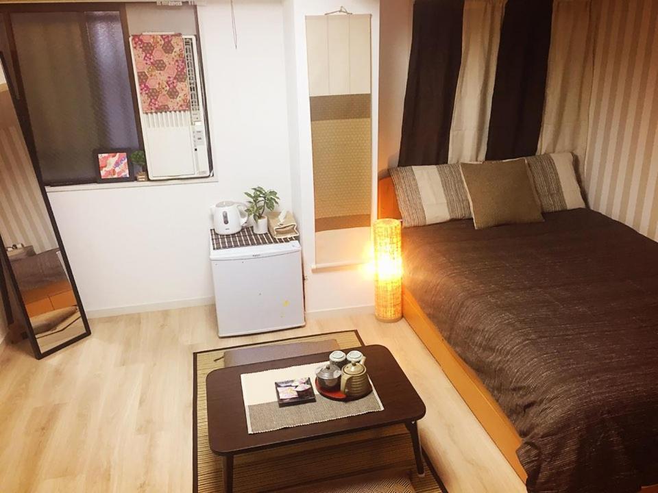 Готель Tokyo Mika House Екстер'єр фото